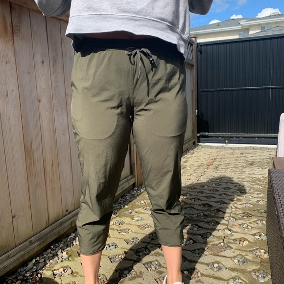 Lululemon joggers - Picture 3 of 3